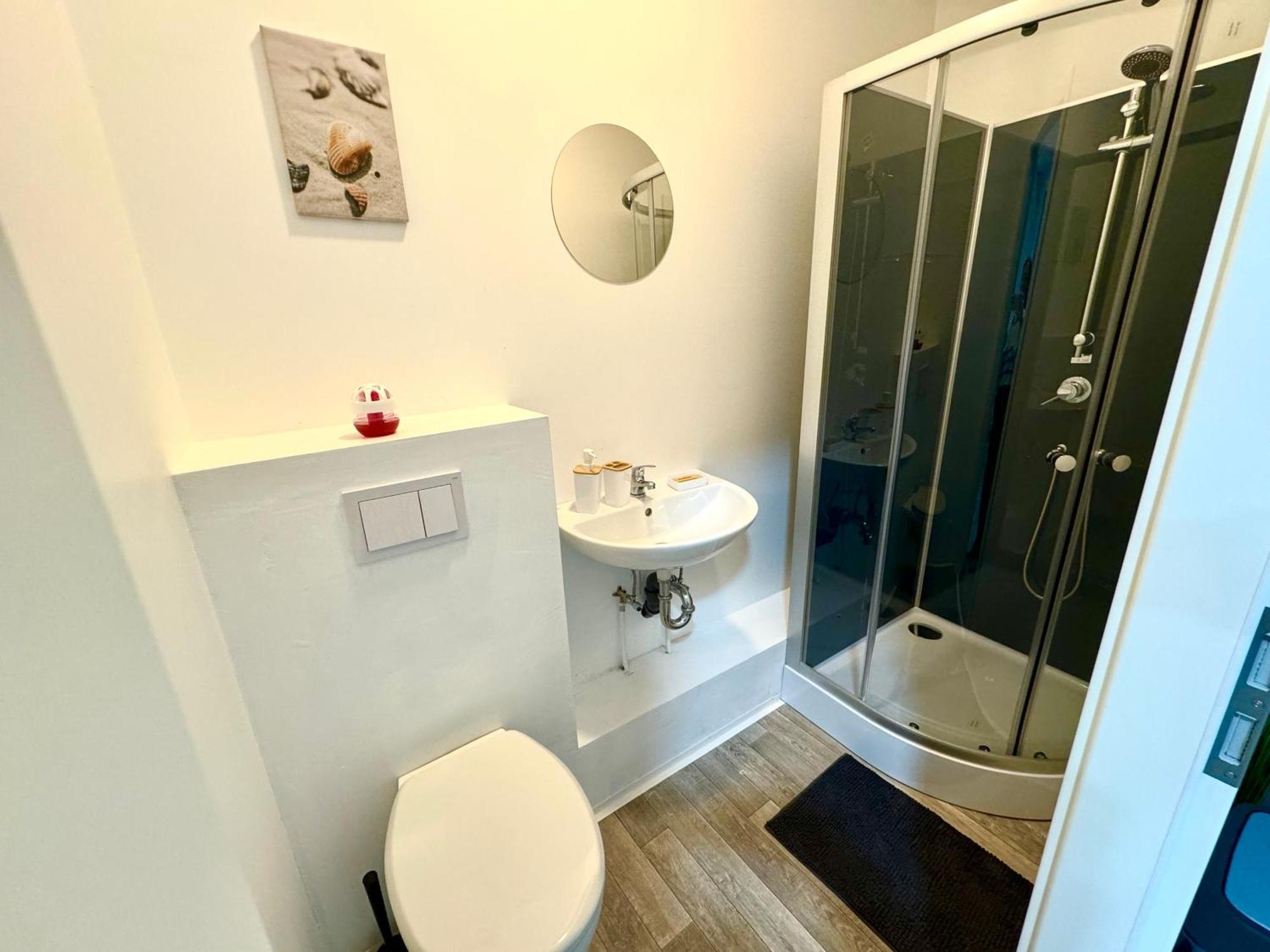 Apartment Studio-apartments Am Hildesheimer Hauptbahnhof Mit Kueche, Bad, Elektrischen Tuercodes, Wlan, Tv, Parken Hildesheim