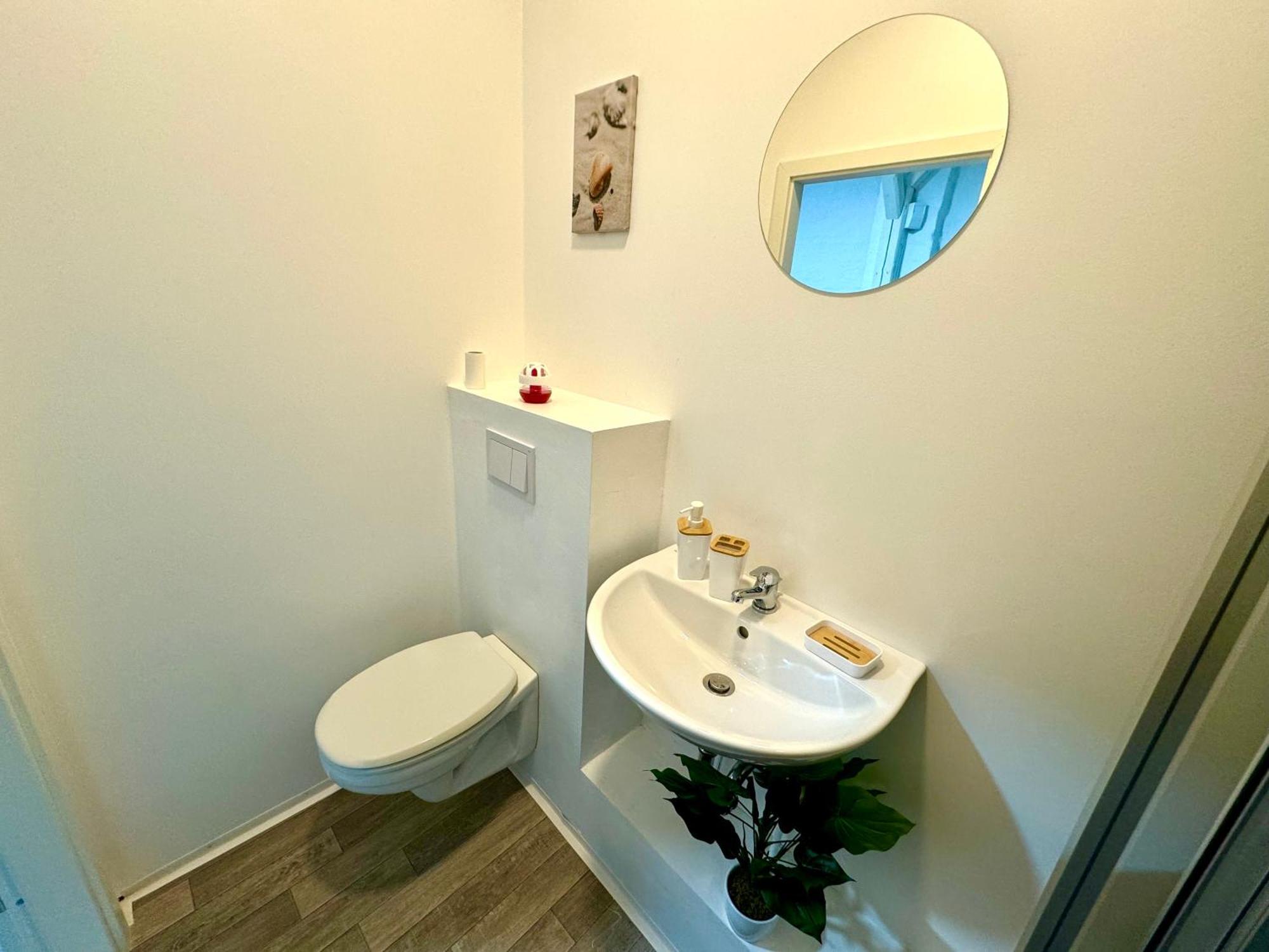 Studio-apartments Am Hildesheimer Hauptbahnhof Mit Kueche, Bad, Elektrischen Tuercodes, Wlan, Tv, Parken *