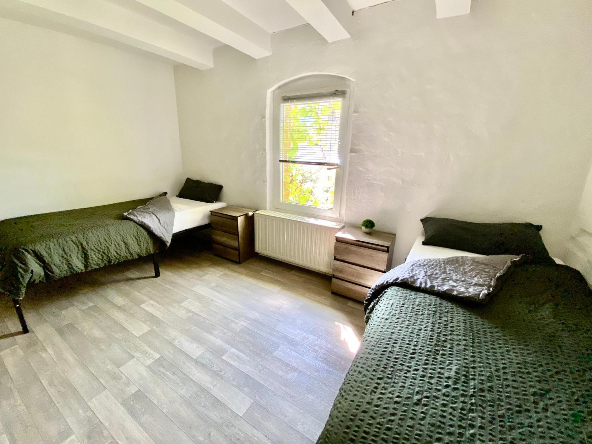 Studio-apartments Am Hildesheimer Hauptbahnhof Mit Kueche, Bad, Elektrischen Tuercodes, Wlan, Tv, Parken Apartment *