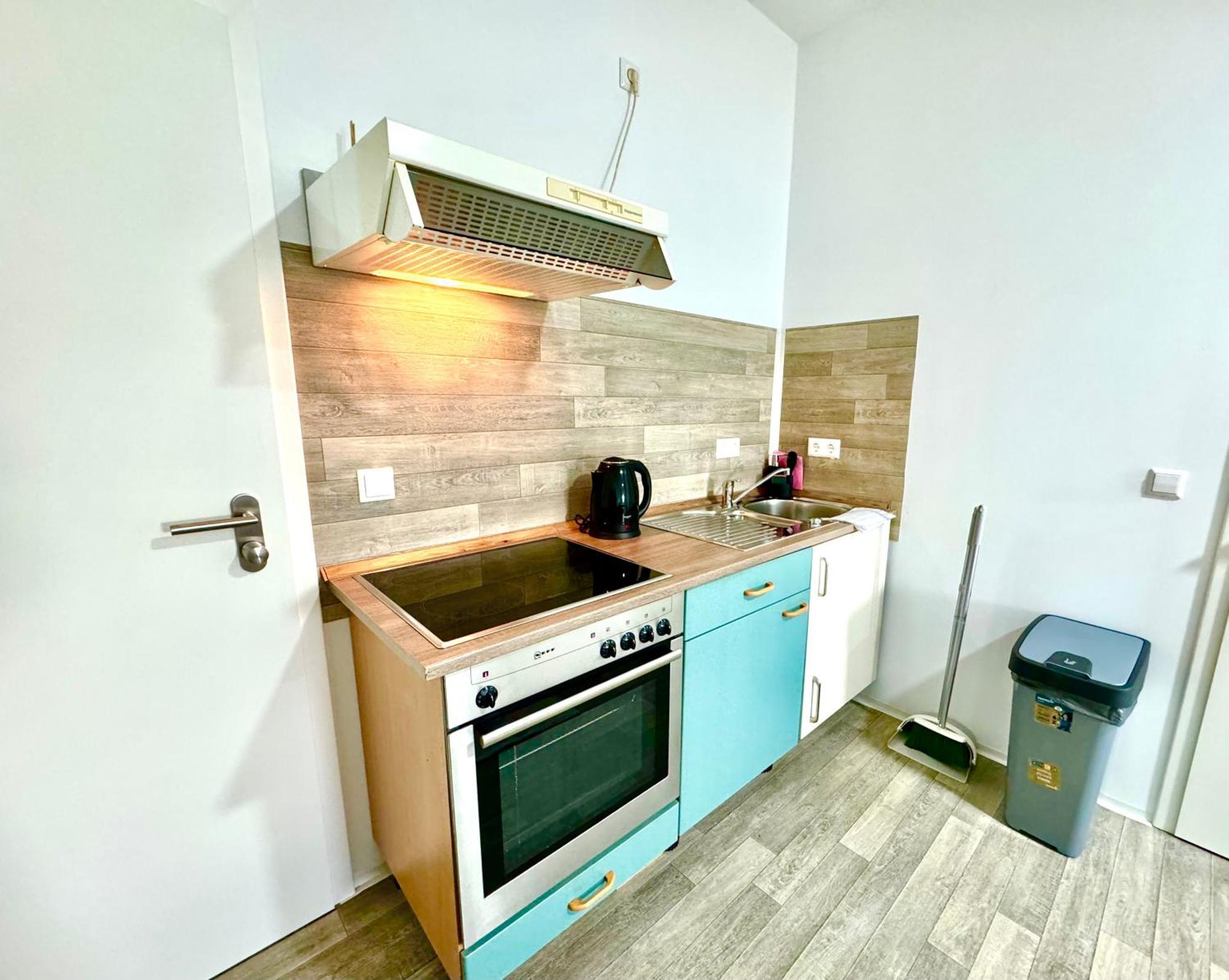 Apartment Studio-apartments Am Hildesheimer Hauptbahnhof Mit Kueche, Bad, Elektrischen Tuercodes, Wlan, Tv, Parken Hildesheim